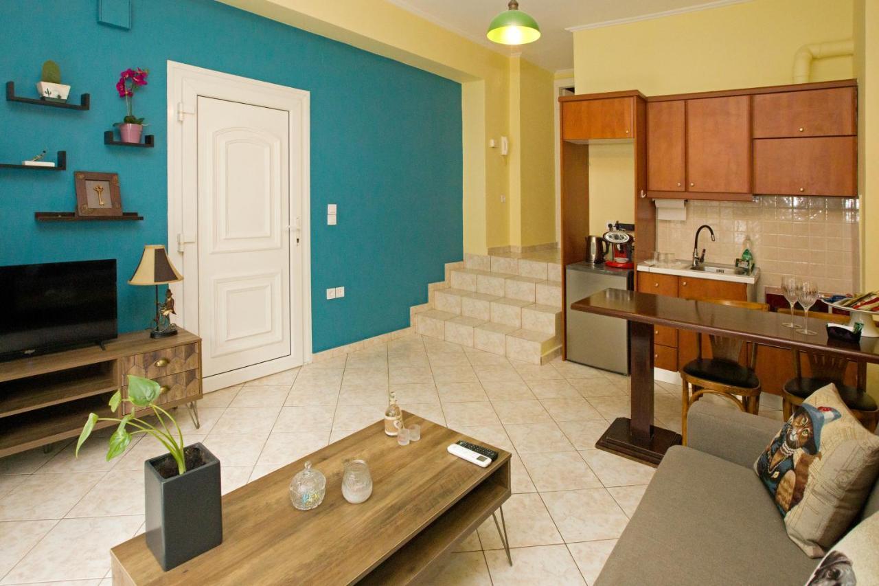 3 Keys Apartamento Chalkís Exterior foto